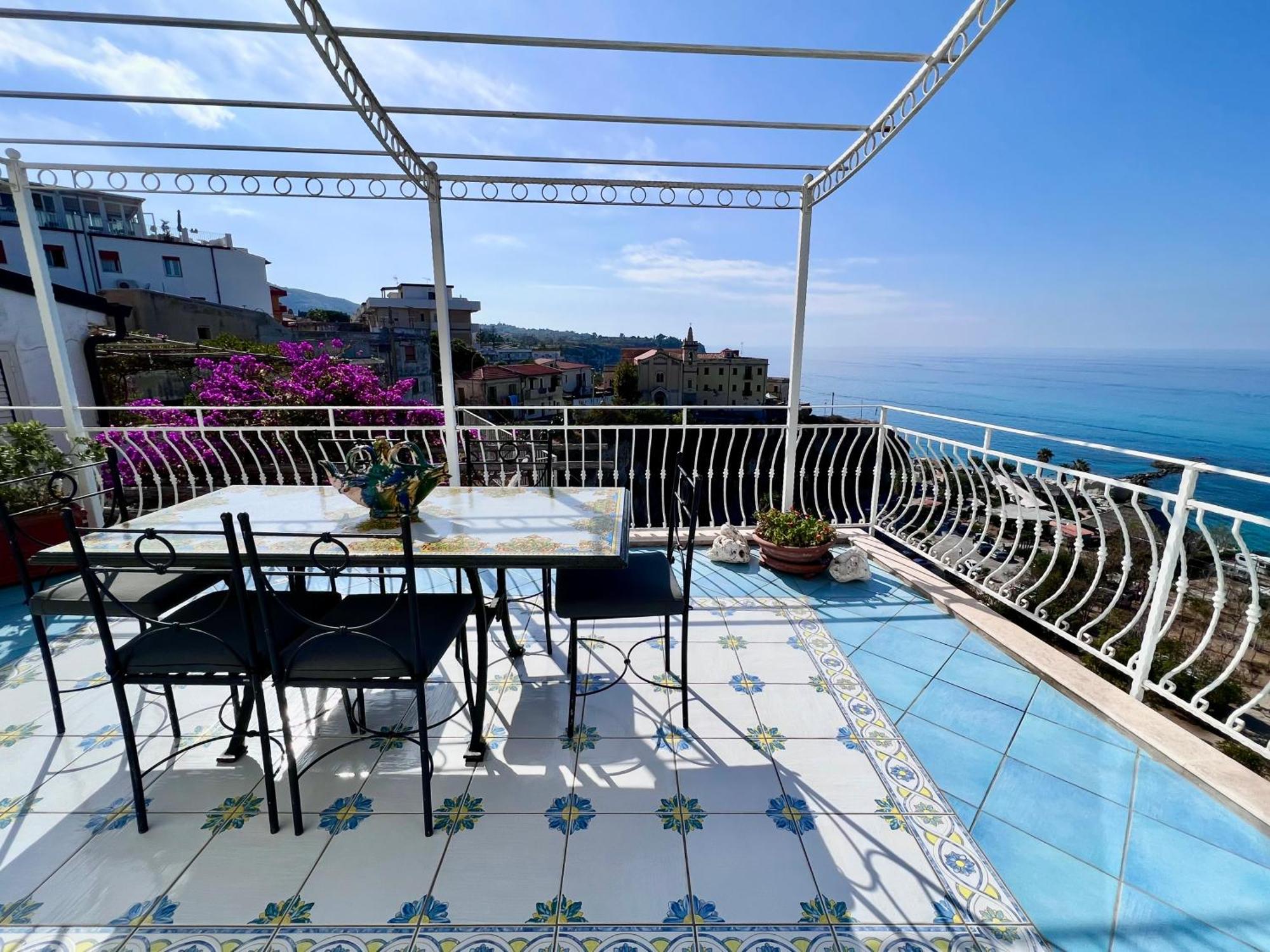Bella Tropea Suite Екстериор снимка