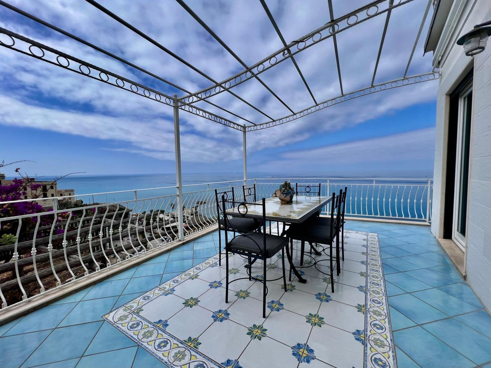 Bella Tropea Suite Екстериор снимка