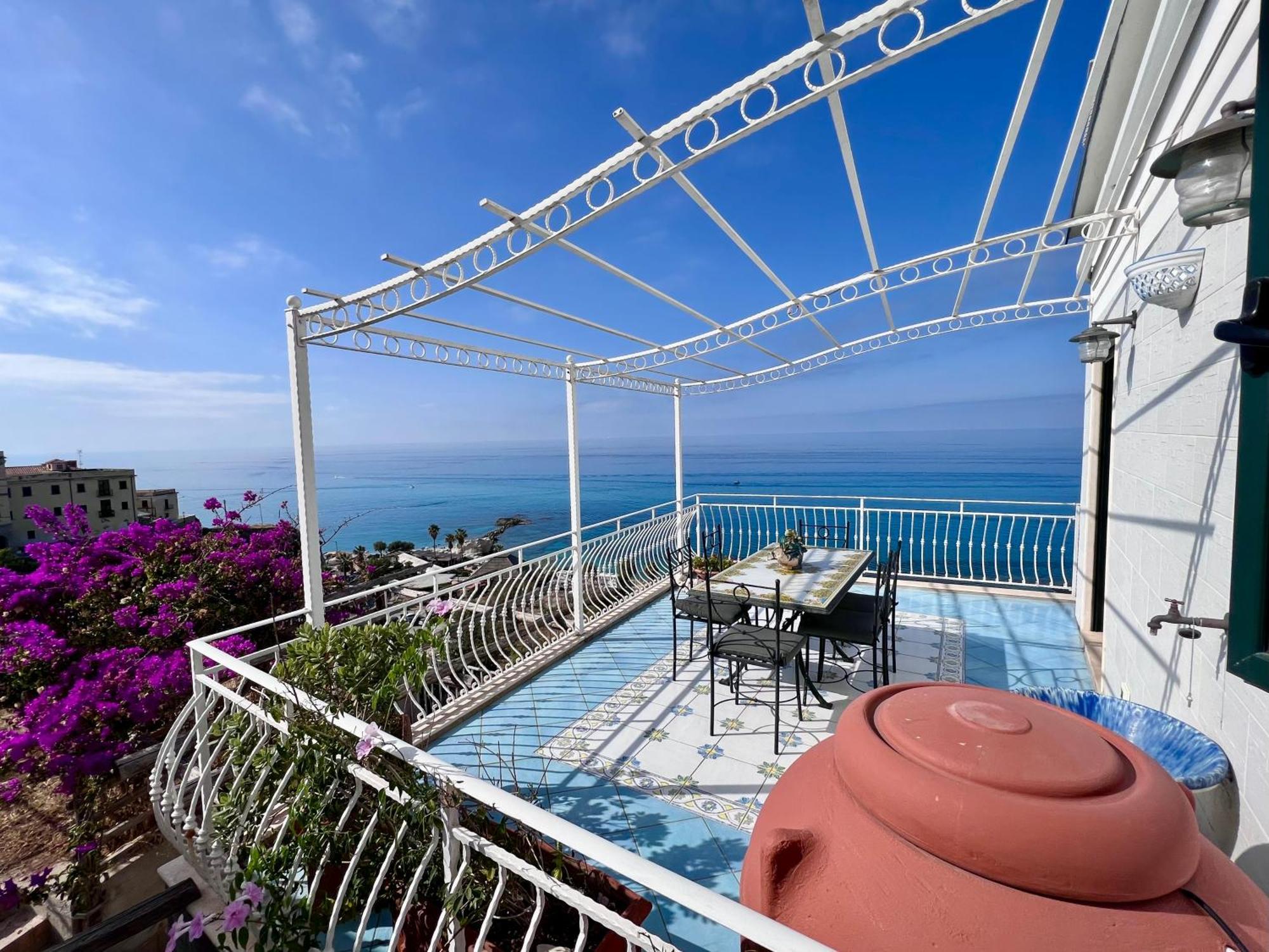 Bella Tropea Suite Екстериор снимка