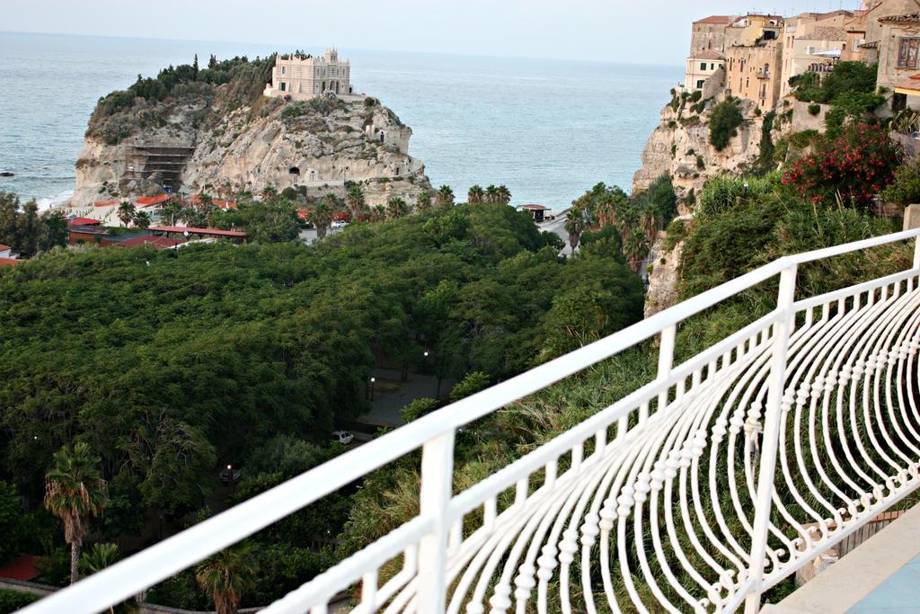 Bella Tropea Suite Стая снимка